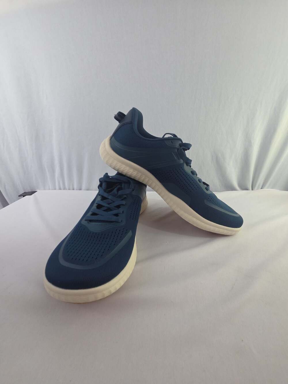 Whitin  Men's Lightweight Barefoot Sneakers